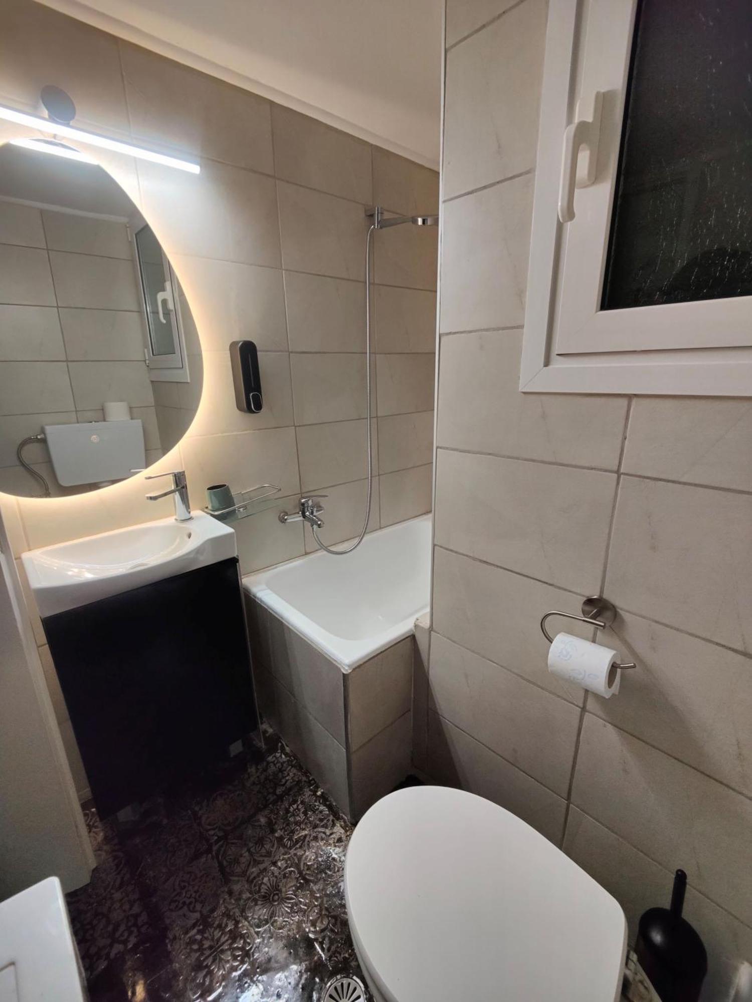 Ferienwohnung Σπίτι Για Δυο Στο Κέντρο Της Αθήνας Exterior foto